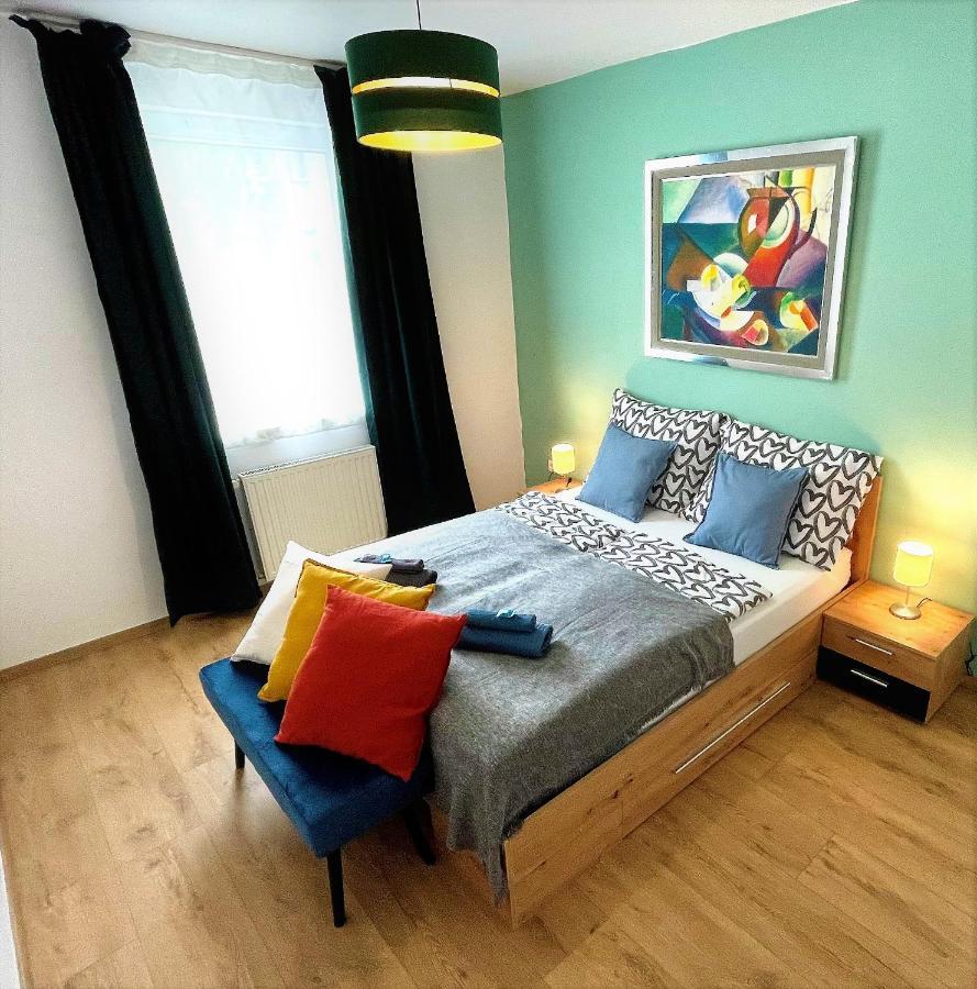 Feel Deluxe Corvin # Free Parking # Ac # Elevator * Budapeszt